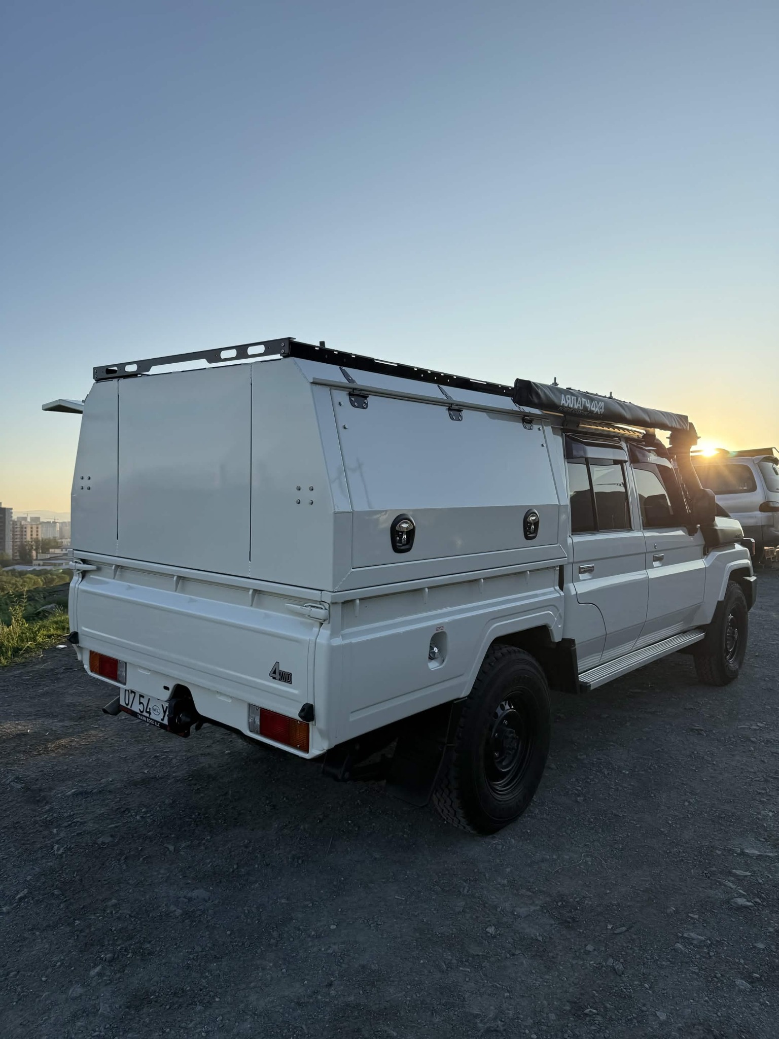 Rear canopy and storage