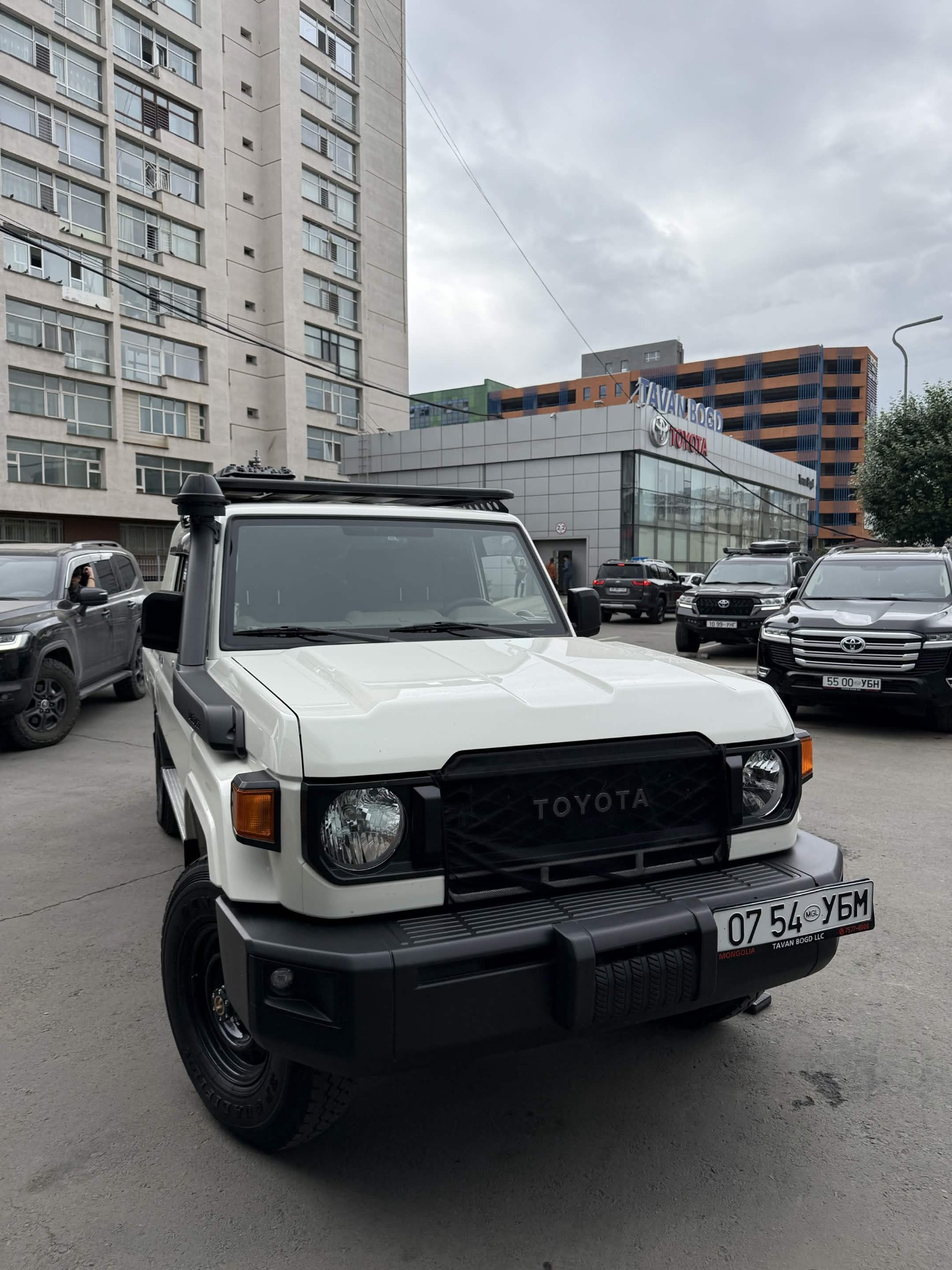 Roof rack and overland equipment